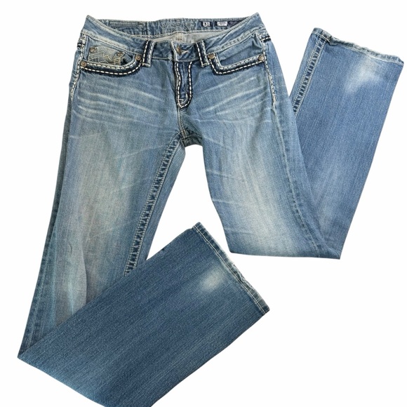 Miss Me Denim - Miss Me mid rise boot jeans with back flap pockets thick stitch jeans size 31